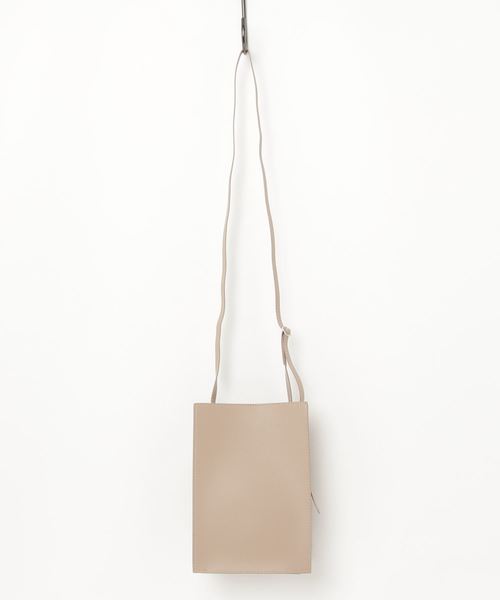 LIPSTAR（リップスター）の「フェイクレザーミニトートバック（ハンドバッグ・レディース・ブラック/ベージュ・M）」の9枚目の写真