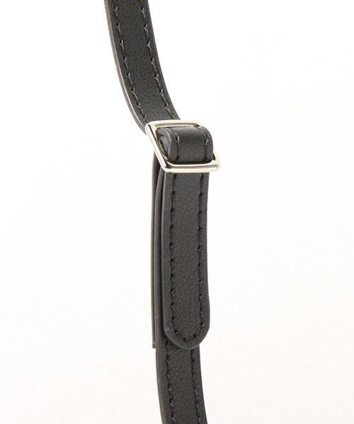 LIPSTAR（リップスター）の「フェイクレザーミニトートバック（ハンドバッグ・レディース・ブラック/ベージュ・M）」の11枚目の写真