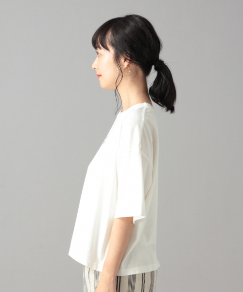 LOWRYS FARM（ローリーズファーム）の「ロゴワイドＴＥＥ　846516（Tシャツ/カットソー・レディース・チャコールグレー/ベージュ/オフホワイト/カーキ・FREE）」の10枚目の写真