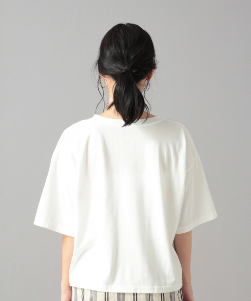 LOWRYS FARM（ローリーズファーム）の「ロゴワイドＴＥＥ　846516（Tシャツ/カットソー・レディース・チャコールグレー/ベージュ/オフホワイト/カーキ・FREE）」の11枚目の写真