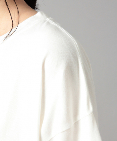 LOWRYS FARM（ローリーズファーム）の「ロゴワイドＴＥＥ　846516（Tシャツ/カットソー・レディース・チャコールグレー/ベージュ/オフホワイト/カーキ・FREE）」の13枚目の写真