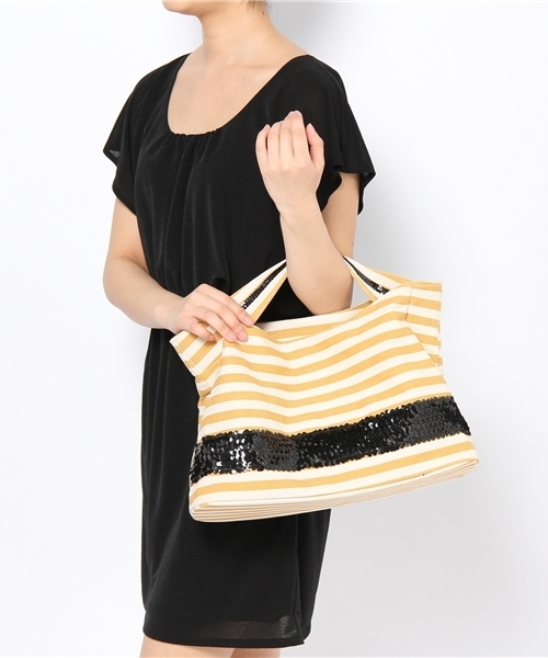 green label relaxing(グリーンレーベルリラクシング)の「GC ボーダースパンコールバッグ(トートバッグ・レディース・ネイビー/イエロー・フリー)」の3枚目の写真