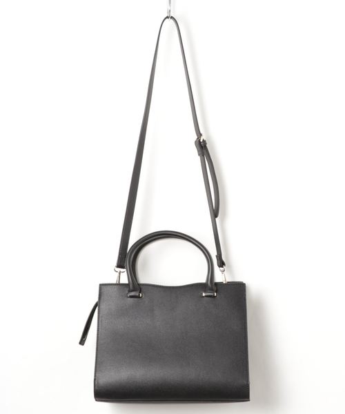 FIORELLI（フィオレッリ）の「【FIORELLI】スクエアショルダーバッグ（ショルダーバッグ・レディース・ブラック/ピンク・FREE）」の3枚目の写真