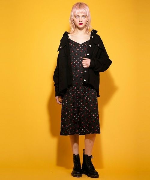 Candy Stripper（キャンディストリッパー）の「TINY CHERRY CAMISOLE ワンピース（ワンピース・レディース・オフホワイト/ブラック/ベージュ・2）」の3枚目の写真