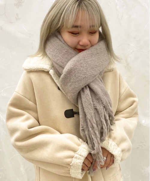 apres jour（アプレジュール）の「ふわふわフリンジマフラー【ZOZOTOWN限定アイテム】（マフラー・レディース・アイボリー/モカ/ライトベージュ/グレイッシュベージュ・ﾌﾘ-）」の13枚目の写真
