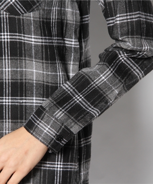 WEGO（ウィゴー）の「WEGO/ネルチェックロングシャツ（シャツワンピース・レディース・ブラック系その他/レッド系その他・FREE）」の7枚目の写真