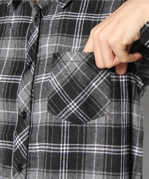 WEGO（ウィゴー）の「WEGO/ネルチェックロングシャツ（シャツワンピース・レディース・ブラック系その他/レッド系その他・FREE）」の10枚目の写真