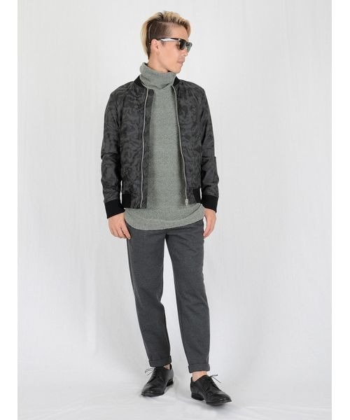 REGIEVO(レジエボ)の「REGIEVO カモフラ柄MA-1(MA-1・メンズ・ブラック/カーキ・M/L/XL)」の13枚目の写真