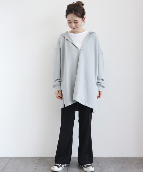 AMERICAN HOLIC（アメリカンホリック）の「ハーフZIP裏毛サイドスリットチュニック ＊（スウェット・レディース・オフホワイト/ライトグレー/チャコールグレー/ライトベージュ・FREE）」の9枚目の写真