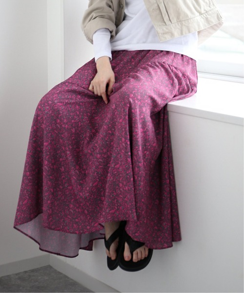 Bonum(ボナム)の「ヘムフレアマルチフラワースカート(スカート・レディース・ブラック/ネイビー/ピンク・FREE)」の3枚目の写真