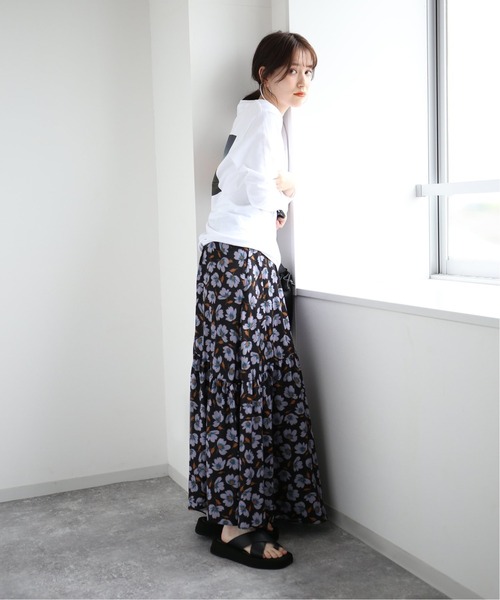 Bonum(ボナム)の「ヘムフレアマルチフラワースカート(スカート・レディース・ブラック/ネイビー/ピンク・FREE)」の5枚目の写真