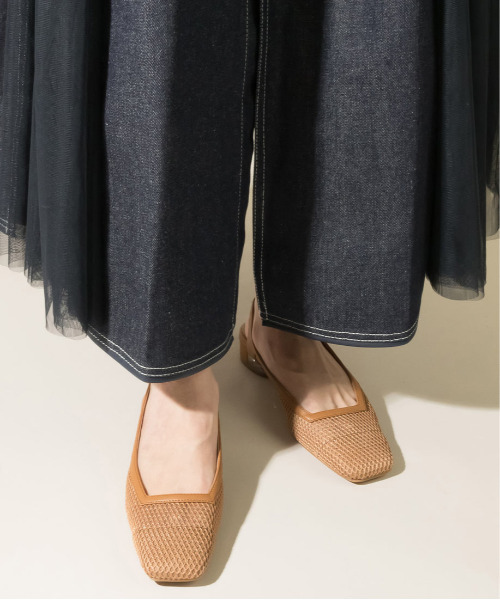 RANDA（ランダ）の「ネットメッシュバックベルトパンプス（パンプス・レディース・ブラック/アイボリー/ダークベージュ・LL/M/L/S）」の4枚目の写真