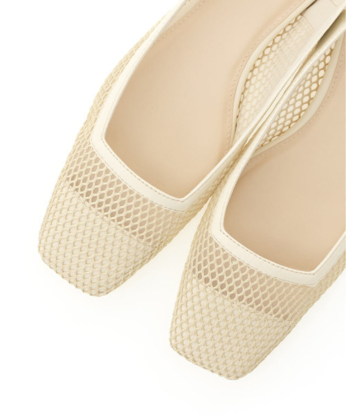 RANDA（ランダ）の「ネットメッシュバックベルトパンプス（パンプス・レディース・ブラック/アイボリー/ダークベージュ・LL/M/L/S）」の12枚目の写真