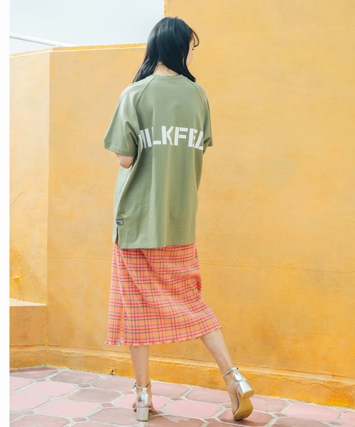MILKFED.（ミルクフェド）の「RAGLAN BIG TUNIC（チュニック・レディース・ブラック/ベージュ/ライトグリーン/レッド/ネイビー・ONE SIZE）」の19枚目の写真