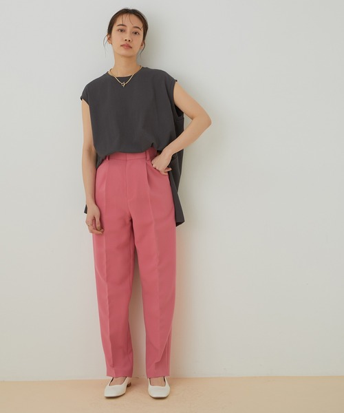 ADAM ET ROPE'(アダムエロペ)の「オーバーサイズノースリーブTEE(Tシャツ/カットソー・レディース・スミクロ/イエロー系その他/ブラック/オフホワイト・FREE)」の12枚目の写真