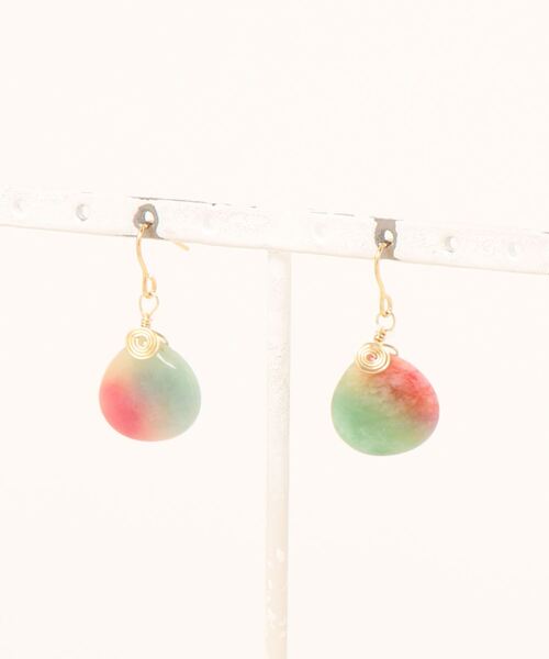 tone（トーン）の「【SPICY COLORS】Uzumakiピアス【サージカルステンレス】（ピアス（両耳用）・レディース・ターコイズブルー/グリーン/レッド/ホワイト/イエロー/ライトブルー/その他/ピンク/ワインレッド/パープル/グレー/ブラック/ライトピンク・FREE）」の13枚目の写真