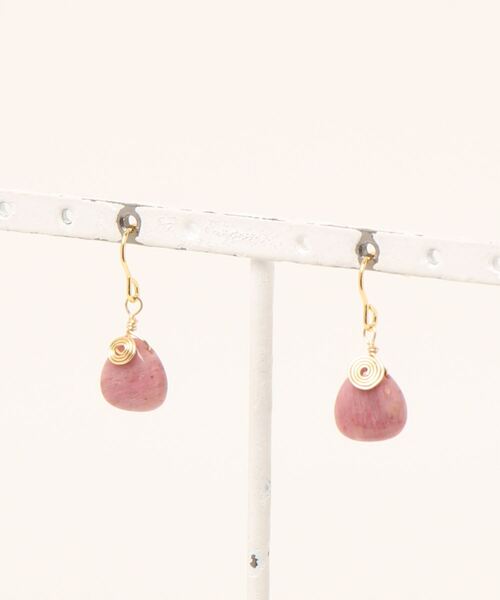 tone（トーン）の「【SPICY COLORS】Uzumakiピアス【サージカルステンレス】（ピアス（両耳用）・レディース・ターコイズブルー/グリーン/レッド/ホワイト/イエロー/ライトブルー/その他/ピンク/ワインレッド/パープル/グレー/ブラック/ライトピンク・FREE）」の22枚目の写真