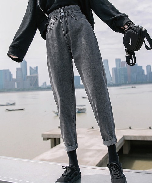 meJane（ミージェーン）の「ジップフライハイウエストルーズデニム（デニムパンツ・レディース・ブルー/ブラック・M/L/S）」の7枚目の写真