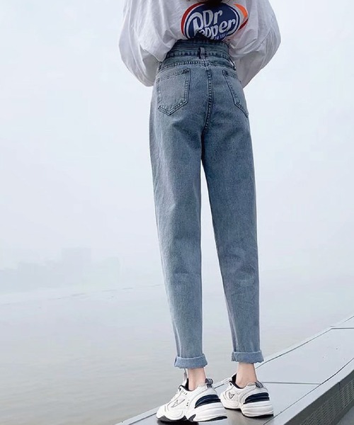 meJane（ミージェーン）の「ジップフライハイウエストルーズデニム（デニムパンツ・レディース・ブルー/ブラック・M/L/S）」の8枚目の写真