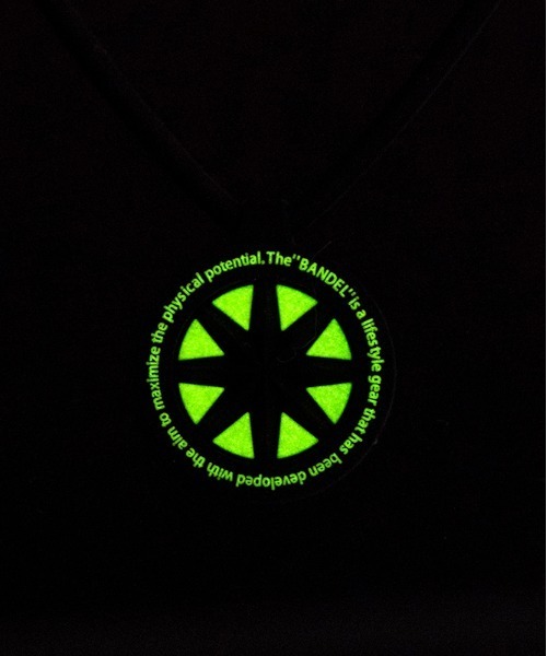 BANDEL（バンデル）の「【BANDEL】GHOST Luminous NEON Necklace (Neon Yellow)（ネックレス・メンズ・イエロー×ブラック・45cm/50cm）」の4枚目の写真