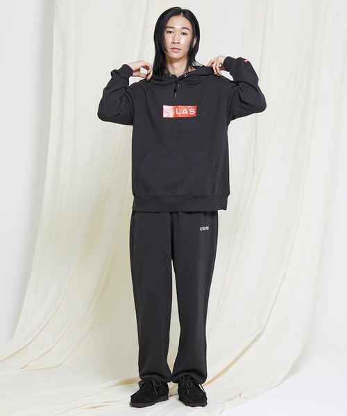 SILAS（サイラス）の「PRINT  BIG SWEAT HOODIE EMBOSSED LABEL LOGO（パーカー・メンズ・ネイビー/ブルー/ブラック/オフホワイト・SMALL/X-LARGE/MEDIUM/LARGE）」の16枚目の写真