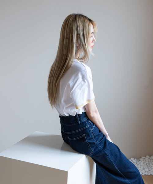 UNE MANSION（ユヌマンション）の「ハイウエストツーボタンラッパパンツ（デニムパンツ・レディース・ライトブルー/ブルー・SMALL/MEDIUM/LARGE）」の6枚目の写真