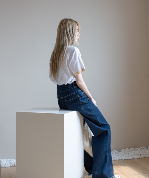 UNE MANSION（ユヌマンション）の「ハイウエストツーボタンラッパパンツ（デニムパンツ・レディース・ライトブルー/ブルー・SMALL/MEDIUM/LARGE）」の11枚目の写真