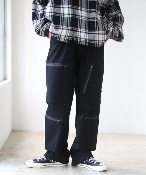 美品　NETFLIX x BEAMS コラボ　カーゴパンツ　イージーパンツ 美品NETFLIX x BEAMS コラボカーゴパンツイージーパンツ