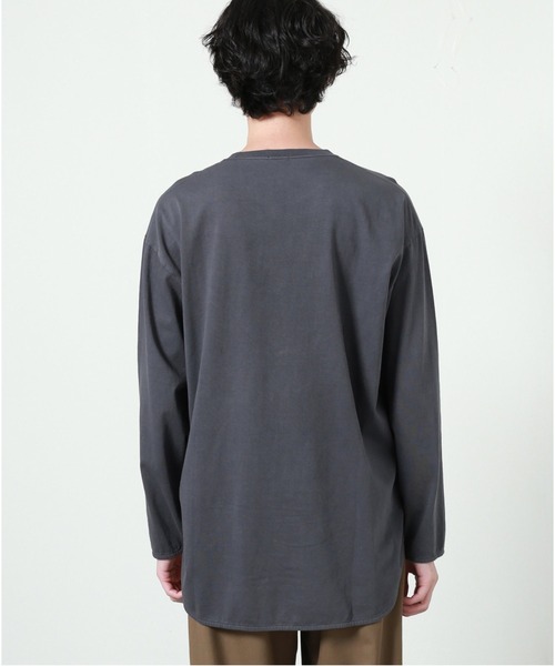 JOURNAL STANDARD relume（ジャーナルスタンダード　レリューム）の「レイヤードロングスリーブシャツ[無地T/オーバーサイズ][ユニセックス対応]（Tシャツ/カットソー・メンズ・ホワイト/グレー/ブラウン/ベージュ/グリーン・SMALL/MEDIUM/LARGE）」の20枚目の写真