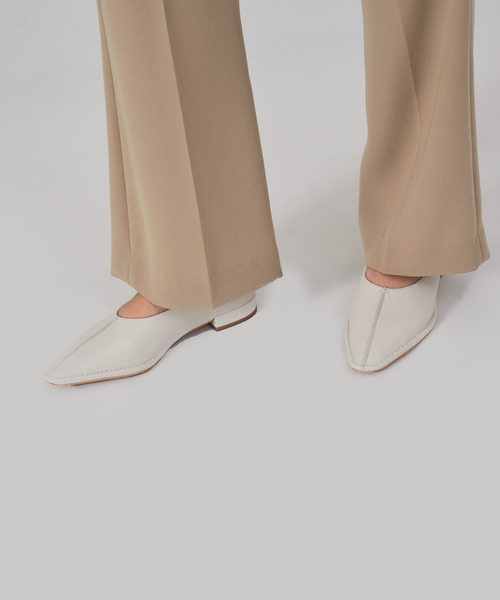 PICHE ABAHOUSE(ピシェ アバハウス)の「フロントステッチローヒールパンプス(パンプス・レディース・ホワイト/ブラック/グリーン・38/39/35/36/37)」の22枚目の写真