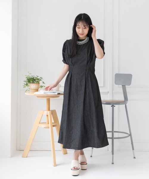 Mysa&Liina(ミーサリーナ)の「ウエストタックデニムワンピ(ワンピース・レディース・ブラック/インディゴブルー/ブルー・M)」の9枚目の写真