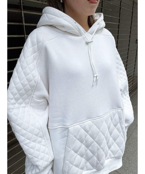 ENVYM（アンビー）の「キルティングスウィッチングＰＯ（スウェット・レディース・ベージュ/ブラック/ホワイト・FREE）」の4枚目の写真