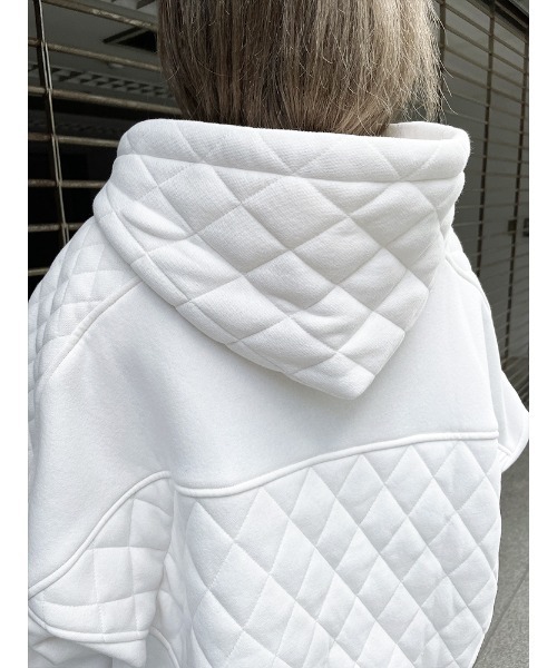 ENVYM（アンビー）の「キルティングスウィッチングＰＯ（スウェット・レディース・ベージュ/ブラック/ホワイト・FREE）」の14枚目の写真