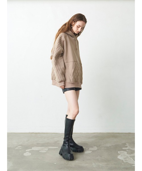 ENVYM（アンビー）の「キルティングスウィッチングＰＯ（スウェット・レディース・ベージュ/ブラック/ホワイト・FREE）」の10枚目の写真