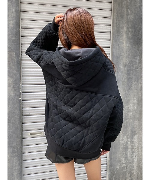 ENVYM（アンビー）の「キルティングスウィッチングＰＯ（スウェット・レディース・ベージュ/ブラック/ホワイト・FREE）」の15枚目の写真