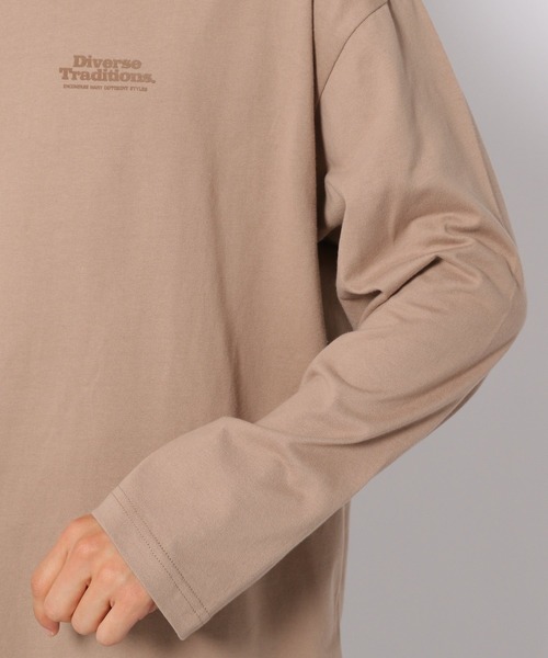 LAKOLE（ラコレ）の「【UNISEX】クレリックロングTシャツ / 228198（Tシャツ/カットソー・メンズ・ベージュ/パープル/ホワイト・LARGE/MEDIUM）」の12枚目の写真