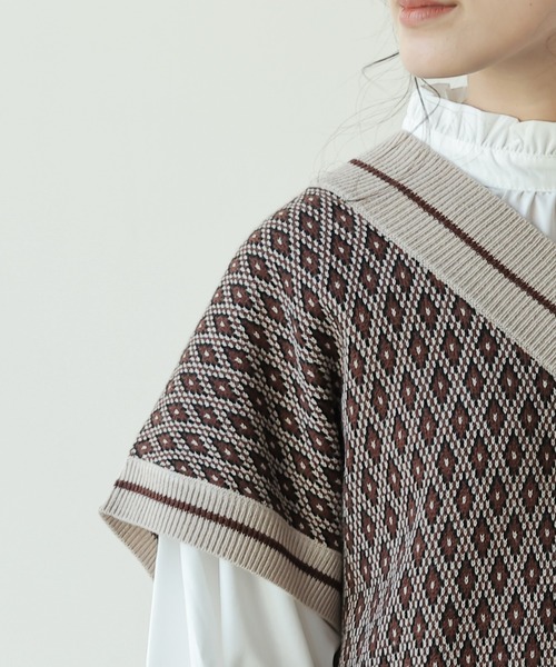 frames RAY CASSIN（フレームスレイカズン）の「【WEB限定】ジャガードニットベスト（ベスト・レディース・ブラック/ブラウン・FREE）」の3枚目の写真