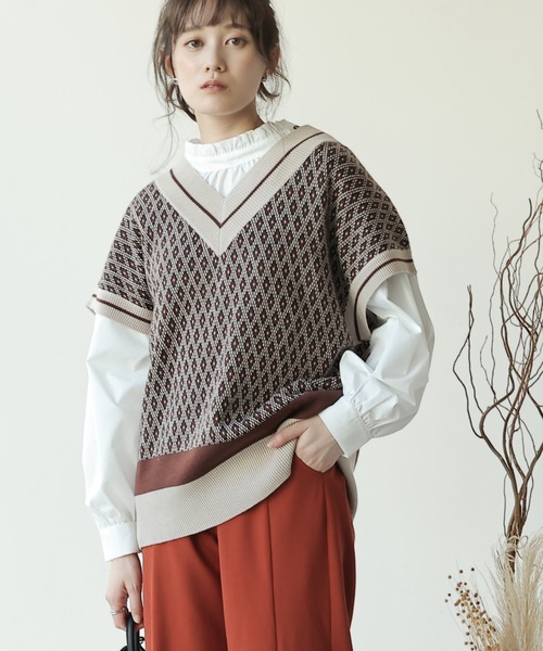 frames RAY CASSIN（フレームスレイカズン）の「【WEB限定】ジャガードニットベスト（ベスト・レディース・ブラック/ブラウン・FREE）」の6枚目の写真