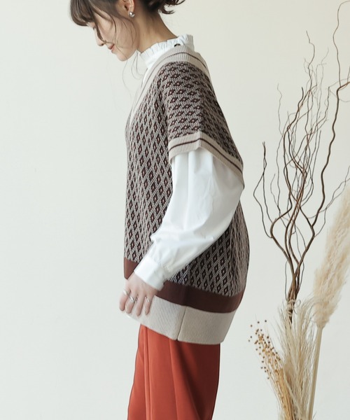 frames RAY CASSIN（フレームスレイカズン）の「【WEB限定】ジャガードニットベスト（ベスト・レディース・ブラック/ブラウン・FREE）」の13枚目の写真