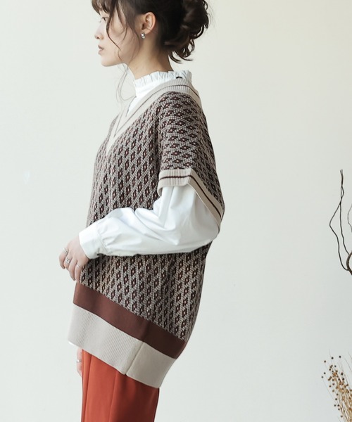 frames RAY CASSIN（フレームスレイカズン）の「【WEB限定】ジャガードニットベスト（ベスト・レディース・ブラック/ブラウン・FREE）」の14枚目の写真