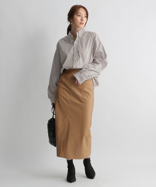 Andemiu（アンデミュウ）の「フェイクレザーステッチタイトスカート217995（スカート・レディース・オフホワイト/ブラック/ベージュ/ブラウン・SMALL/MEDIUM）」の14枚目の写真