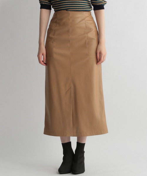 Andemiu（アンデミュウ）の「フェイクレザーステッチタイトスカート217995（スカート・レディース・オフホワイト/ブラック/ベージュ/ブラウン・SMALL/MEDIUM）」の22枚目の写真