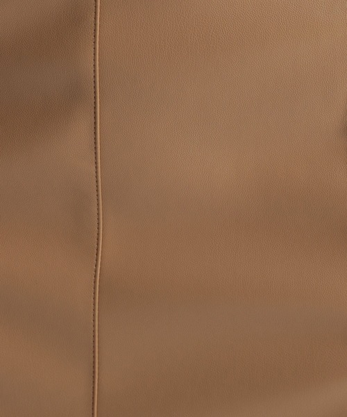 Andemiu（アンデミュウ）の「フェイクレザーステッチタイトスカート217995（スカート・レディース・オフホワイト/ブラック/ベージュ/ブラウン・SMALL/MEDIUM）」の20枚目の写真