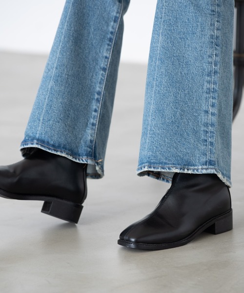 Auntie Rosa Holiday（アンティローザホリデー）の「フラットスクエアブーツ（ブーツ・レディース・ブラック/ブラウン・SMALL/MEDIUM/LARGE）」の17枚目の写真