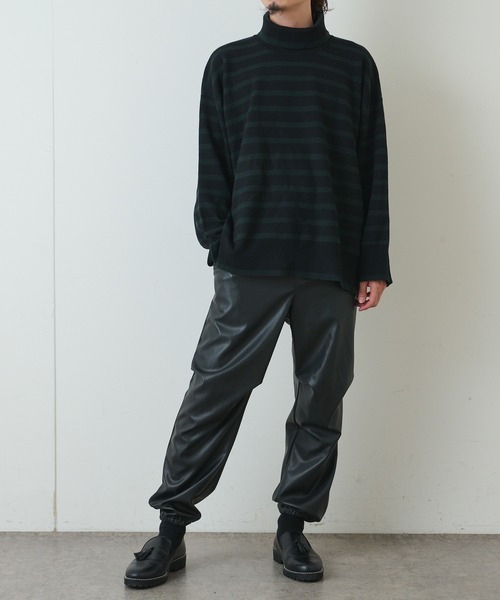 Lui's（ルイス）の「ミラノリブボーダータートルニット（ニット/セーター・メンズ・ホワイト/チャコールグレー/ブラック・FREE）」の6枚目の写真