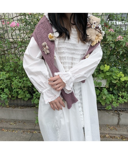 PINK HOUSE（ピンクハウス）の「テディブローチ付きひなぎくモチーフ