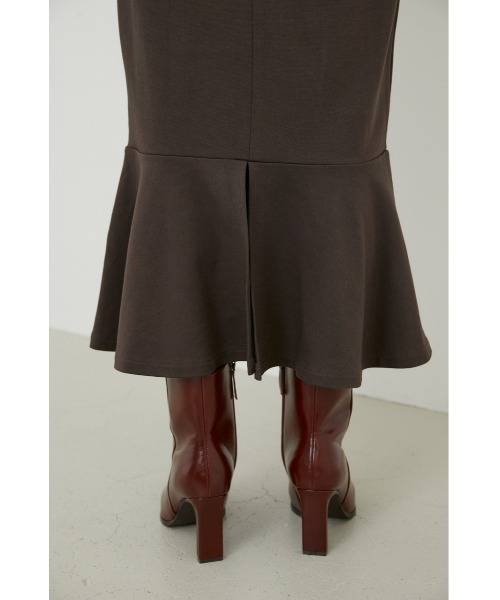 rienda（リエンダ）の「カットマーメイドハイウエストスカート（スカート・レディース・ブラック/ブラウン/スモークピンク/グリーン・SMALL/MEDIUM）」の9枚目の写真