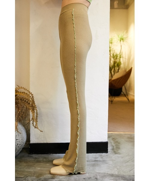 SLY（スライ）の「Sly Skin WOOL MIX FLARE PT ウールミックスフレア パンツ（ルームウェア/パジャマ・レディース・ライトグリーン/ベージュ・2/1）」の10枚目の写真