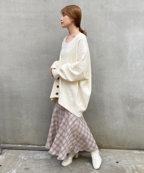one after another NICE CLAUP（ワンアフターアナザーナイスクラップ）の「【WEB限定商品】ビッグシルエットカーディガン（カーディガン/ボレロ・レディース・ブラック/ベージュ/アイボリー/モカ・FREE）」の21枚目の写真