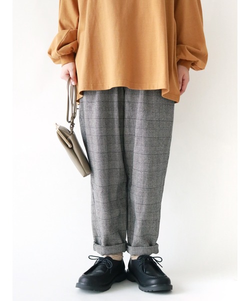 Samansa Mos2（サマンサ モスモス）の「柄アソートテーパードパンツ（その他パンツ・レディース・キナリ/チャコール/ネイビー/ブラウン/ブラック・ﾌﾘ-）」の2枚目の写真